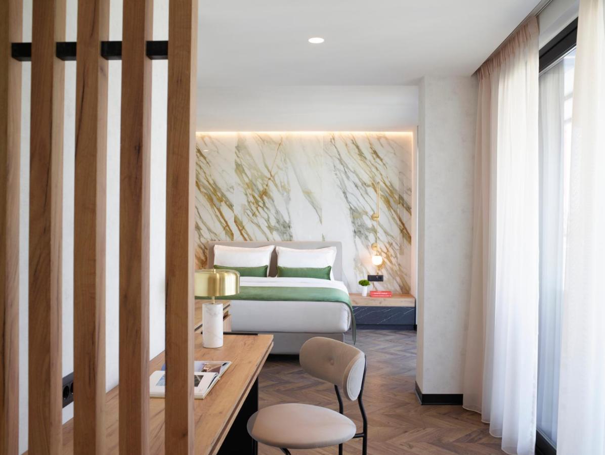 The Port Square Hotel Piraeus Exterior photo
