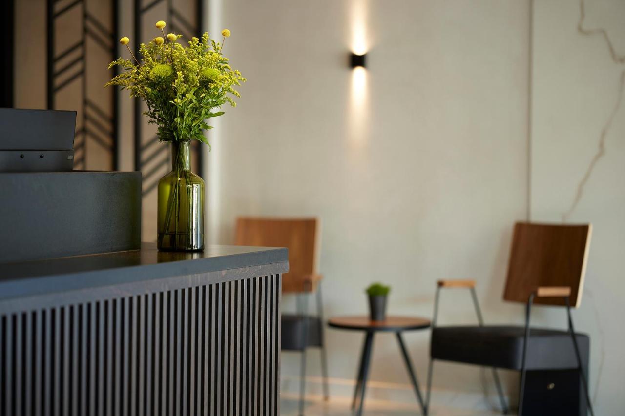 The Port Square Hotel Piraeus Exterior photo
